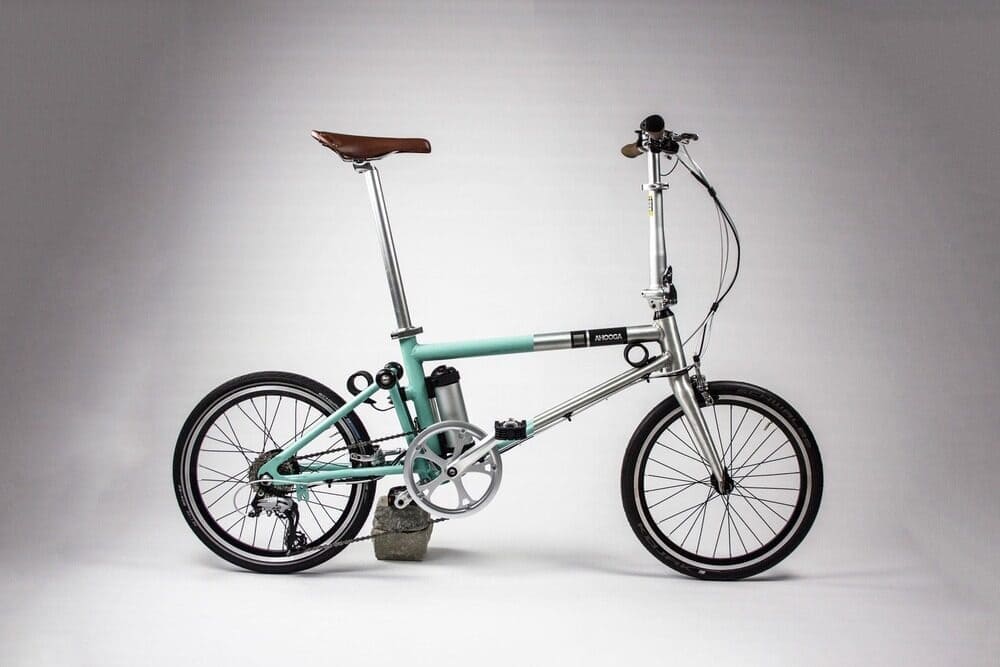 ahooga vs brompton - ahooga e-bike